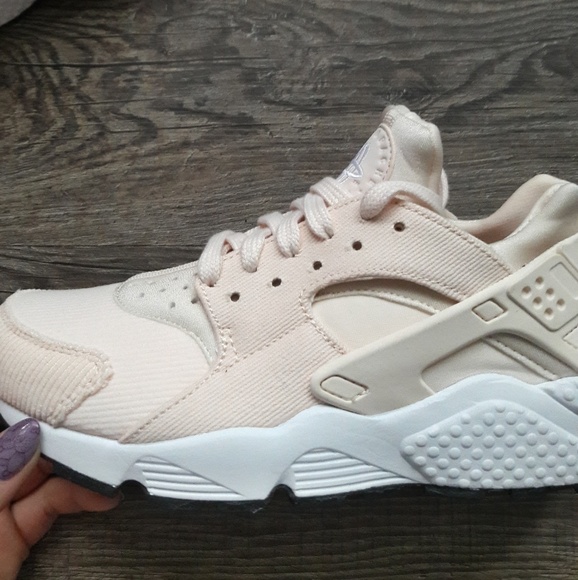 NEW Nike Air Huarache Run SE - Picture 7 of 8